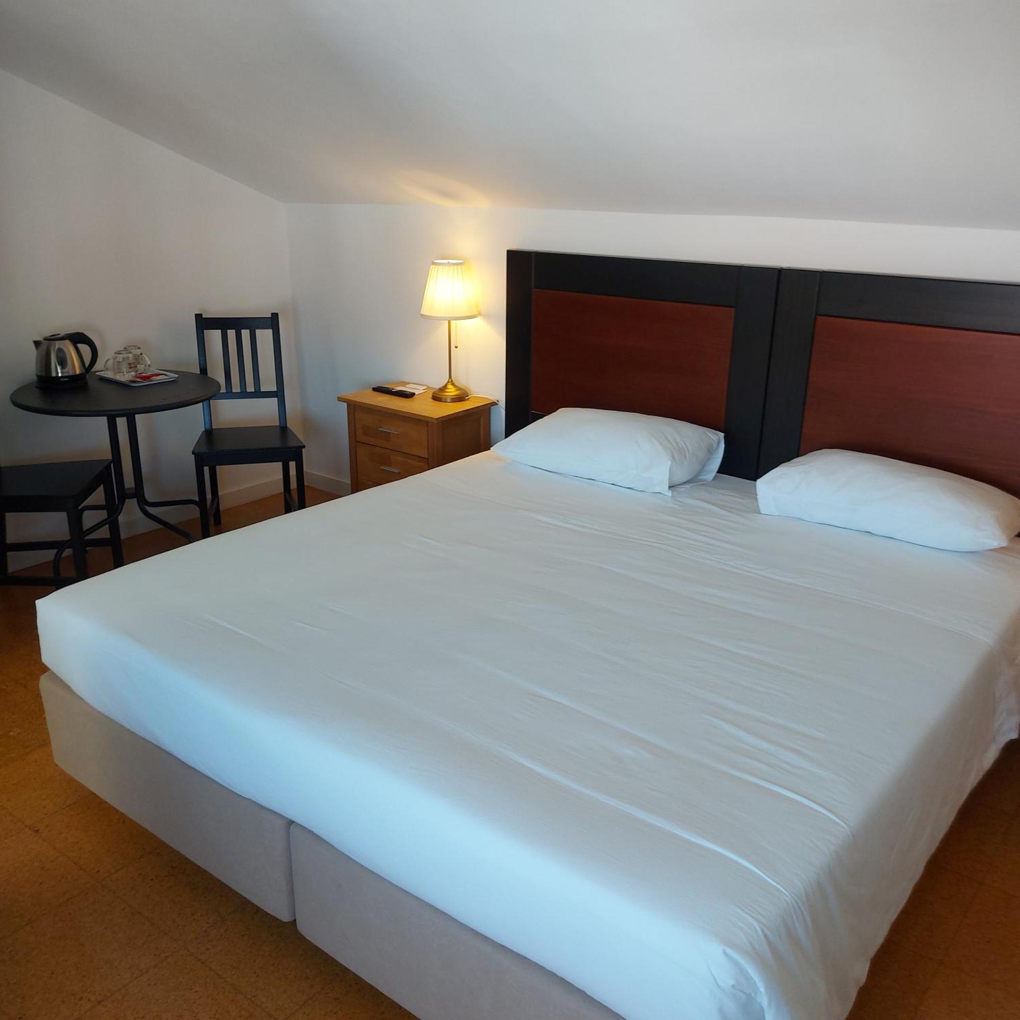 Hotel Soleil Bleu Vila Nova de Milfontes Zimmer foto